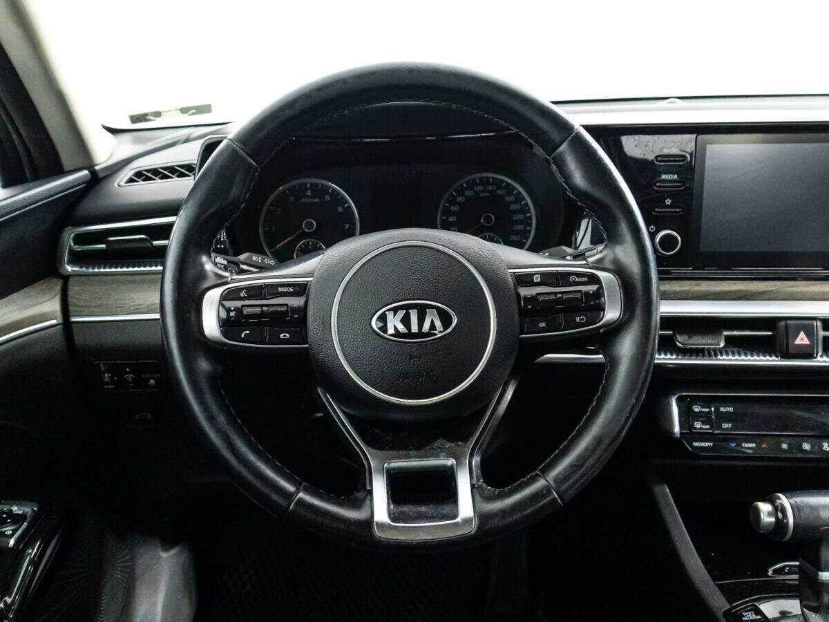 Купить Kia K5 с пробегом. Фото: #21