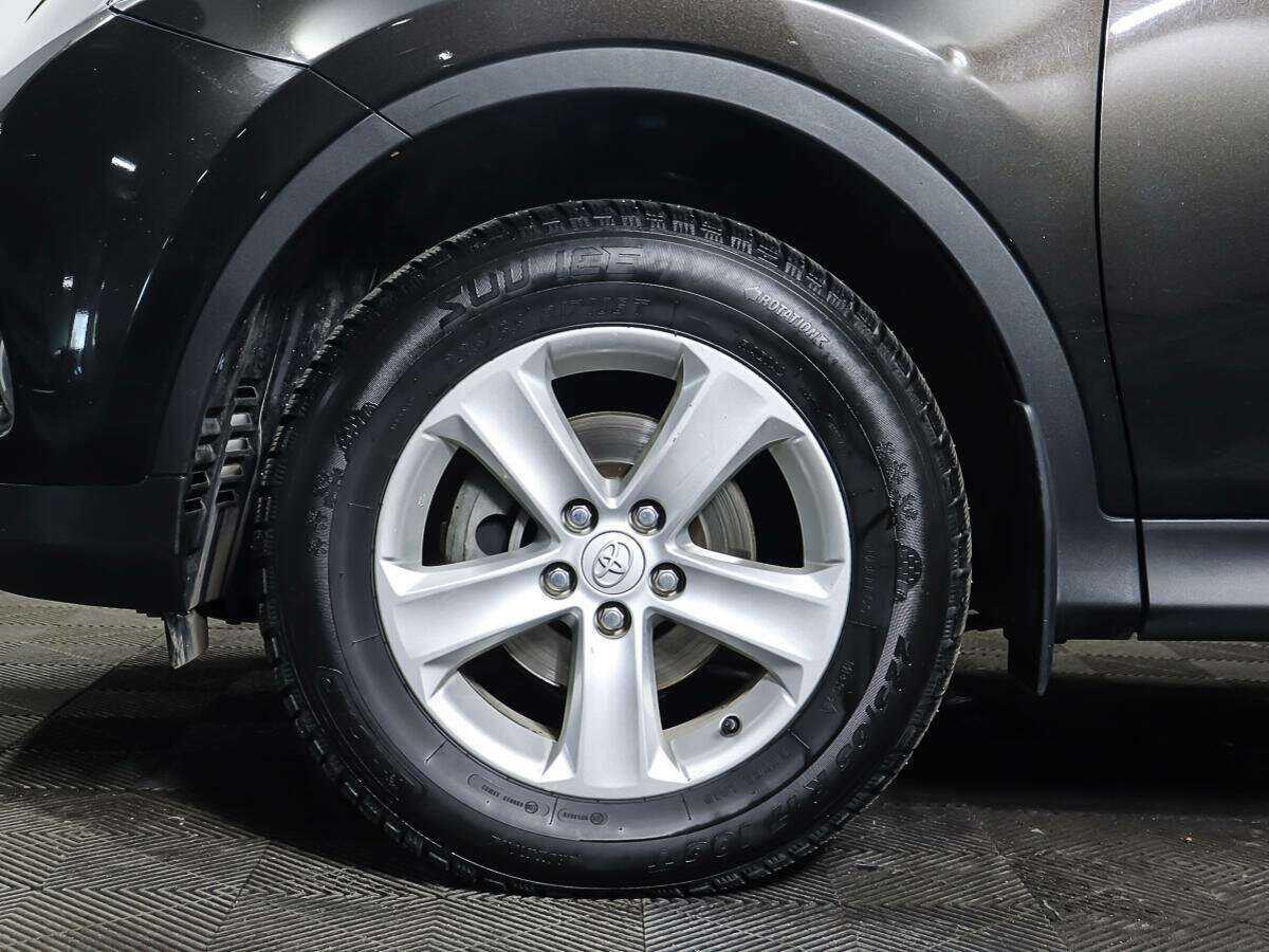 Купить Toyota RAV4 с пробегом. Фото: #24