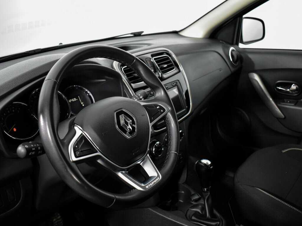 Купить Renault Sandero с пробегом. Фото: #8