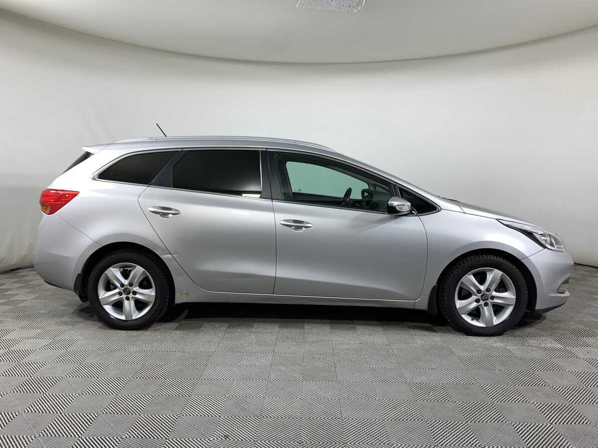 Купить Kia Ceed с пробегом. Фото: #3