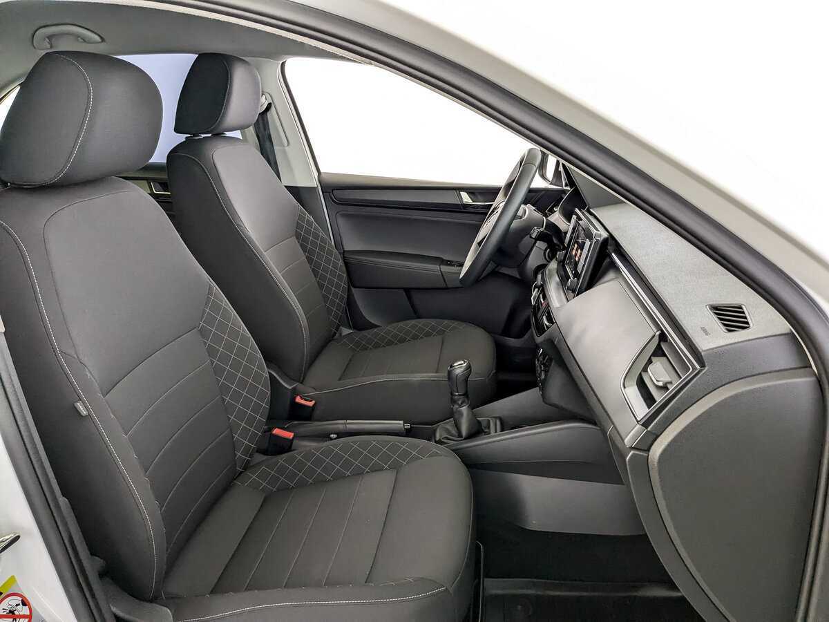 Купить Skoda Rapid с пробегом. Фото: #22