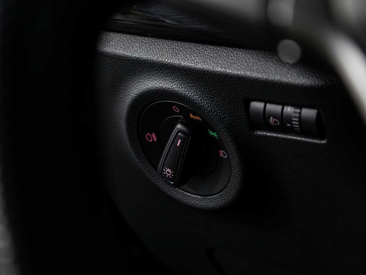 Купить Volkswagen Polo с пробегом. Фото: #15