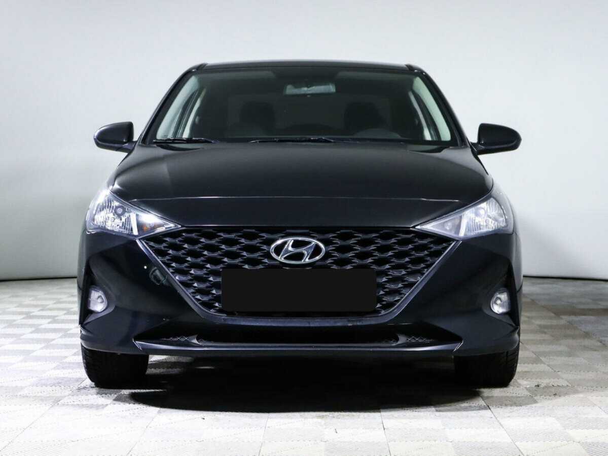 Купить Hyundai Solaris с пробегом. Фото: #1