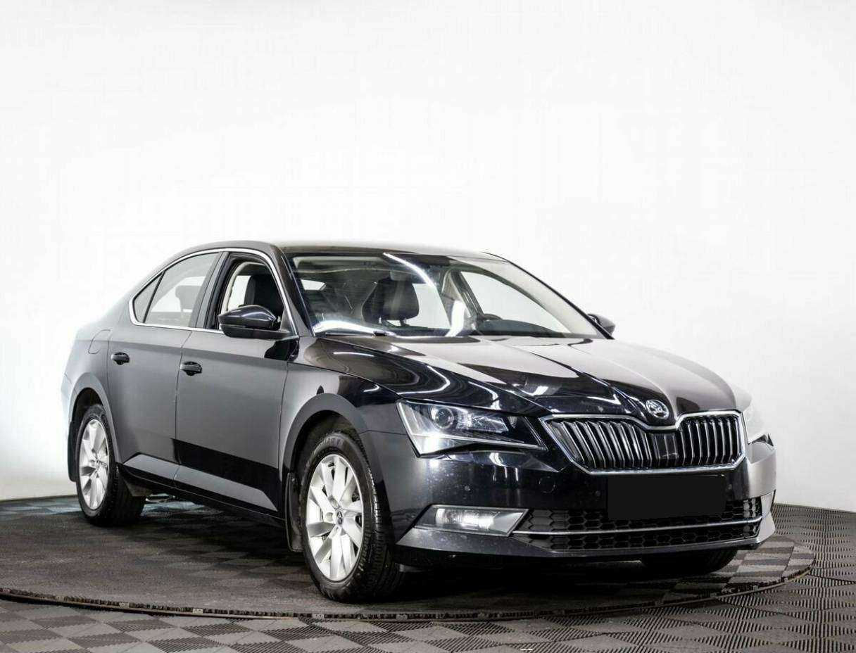 Купить Skoda Superb с пробегом. Фото: #2