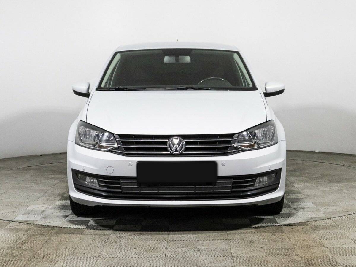 Купить Volkswagen Polo с пробегом. Фото: #1