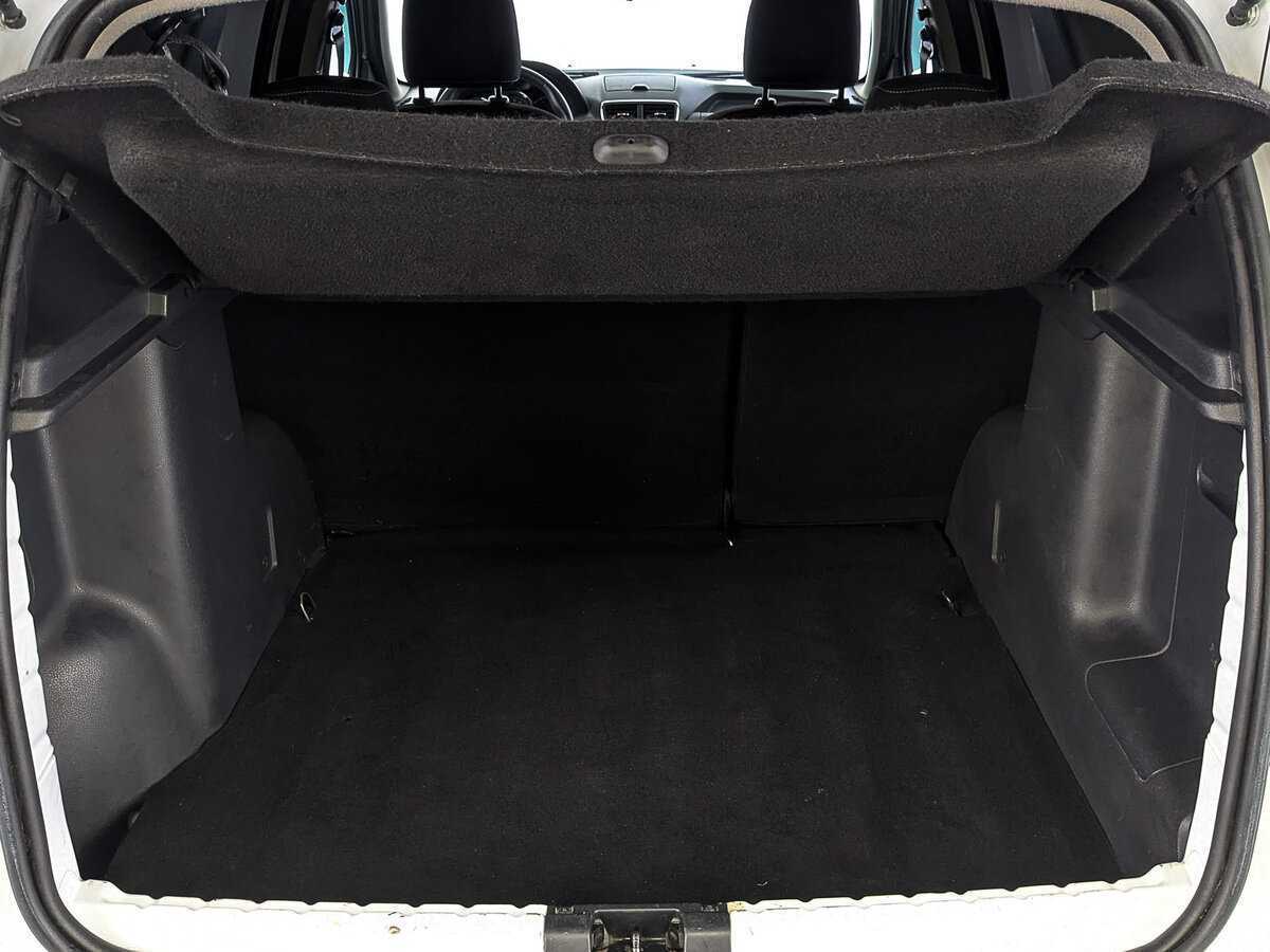 Купить Nissan Terrano с пробегом. Фото: #9