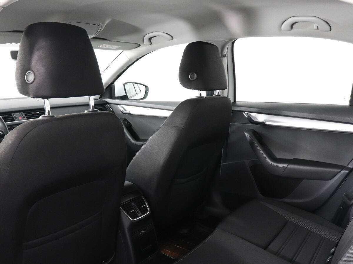 Купить Skoda Octavia с пробегом. Фото: #11