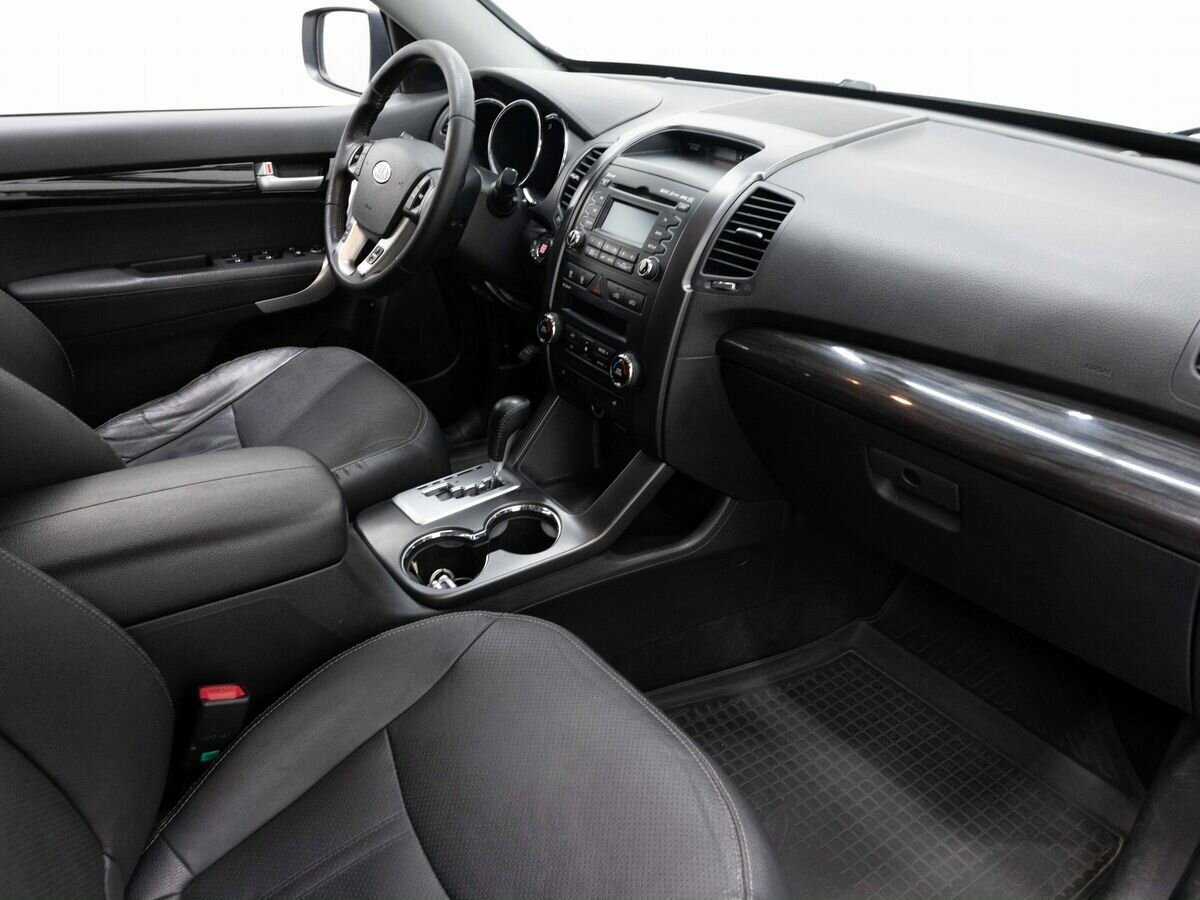 Купить Kia Sorento с пробегом. Фото: #10