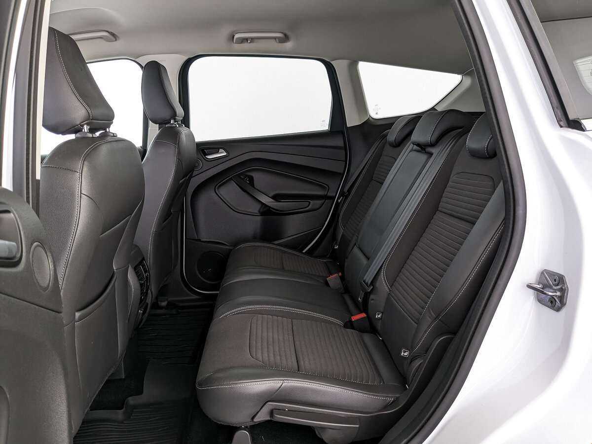 Купить Ford Kuga с пробегом. Фото: #13