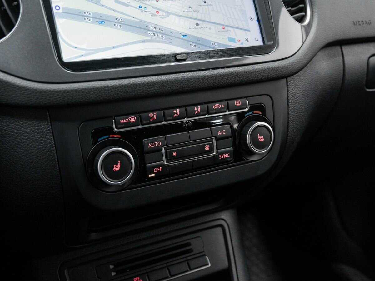 Купить Volkswagen Tiguan с пробегом. Фото: #17