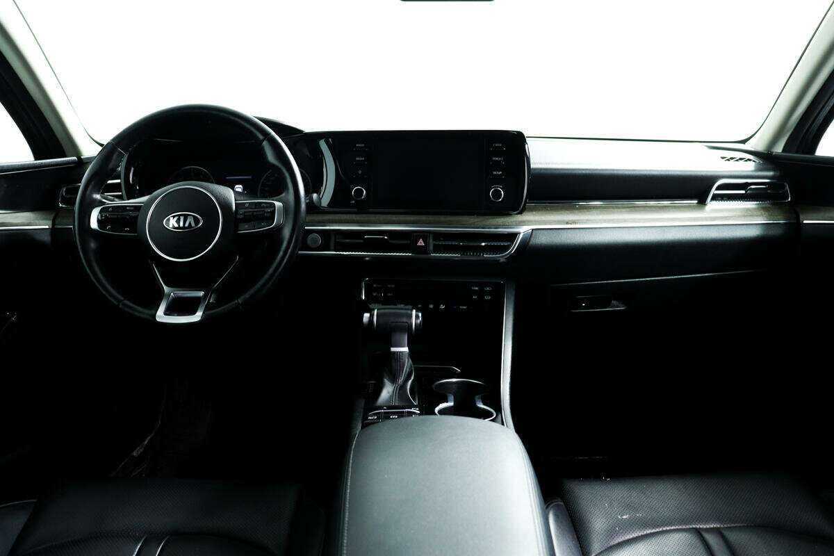 Купить Kia K5 с пробегом. Фото: #10