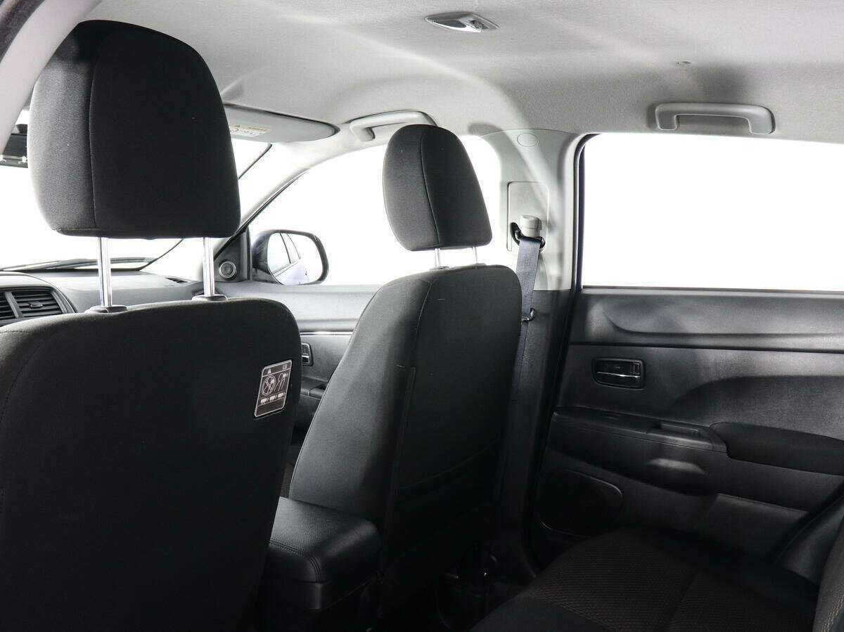 Купить Mitsubishi ASX с пробегом. Фото: #8