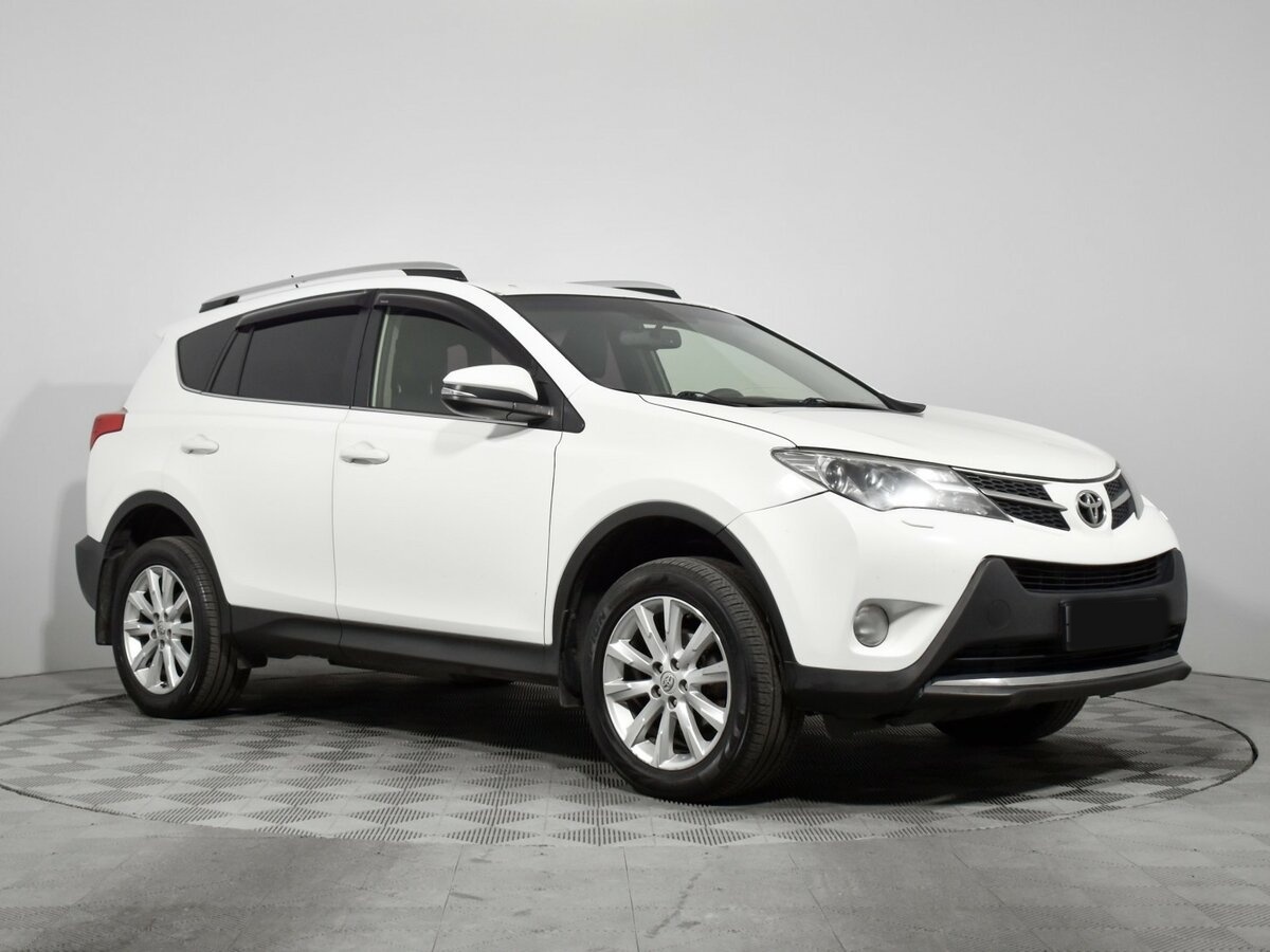 Купить Toyota RAV4 с пробегом. Фото: #2