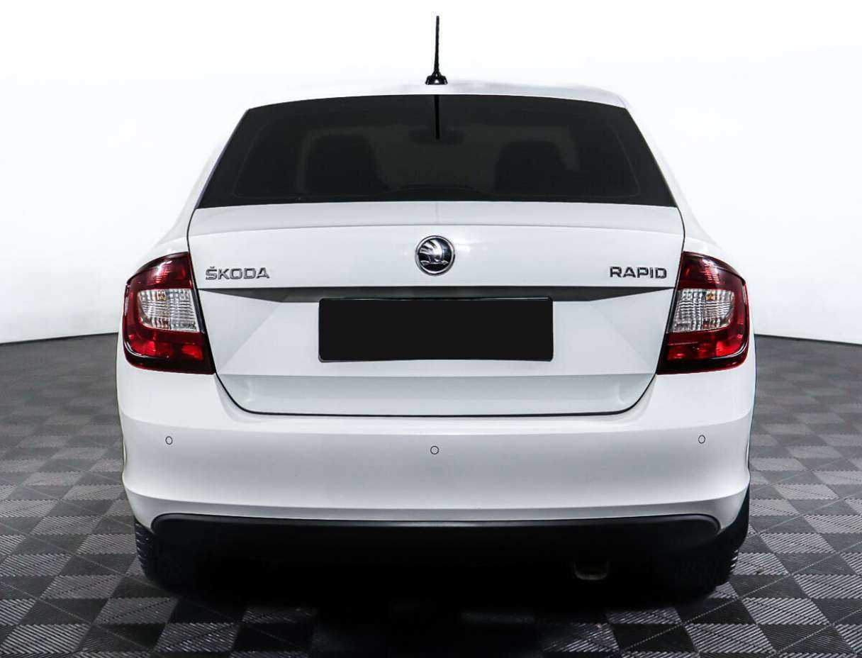 Купить Skoda Rapid с пробегом. Фото: #5