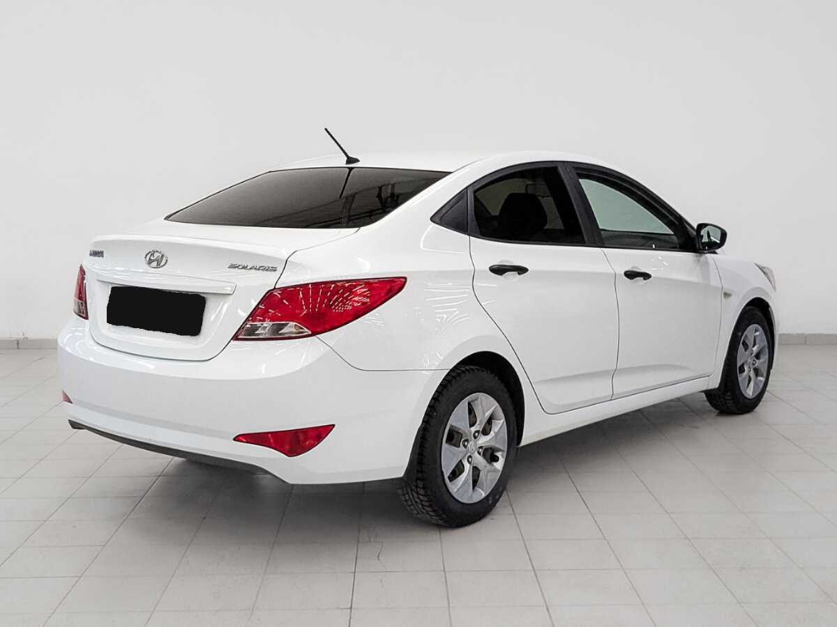 Купить Hyundai Solaris с пробегом. Фото: #4