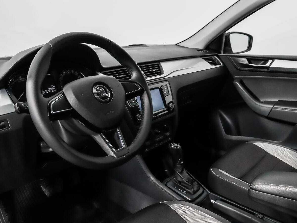 Купить Skoda Rapid с пробегом. Фото: #8