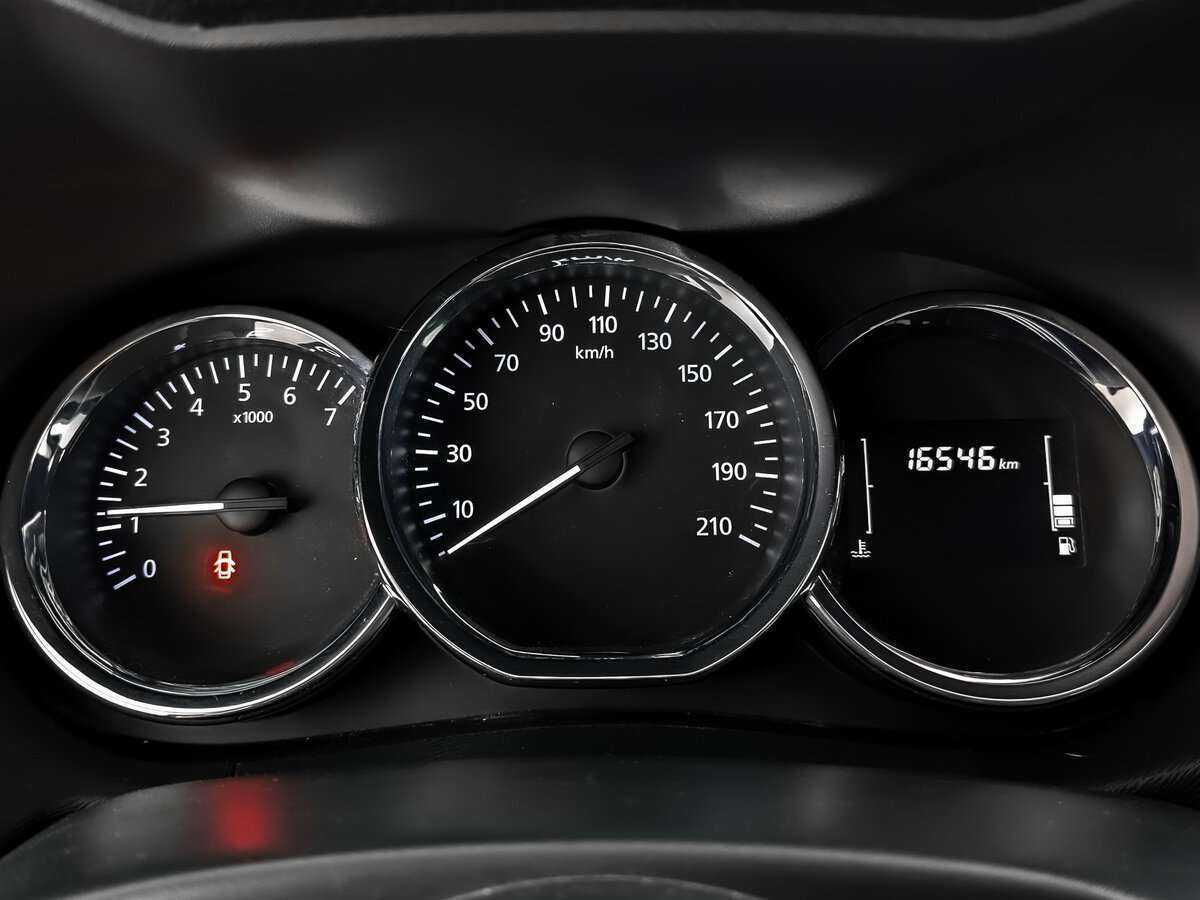 Купить Nissan Terrano с пробегом. Фото: #11