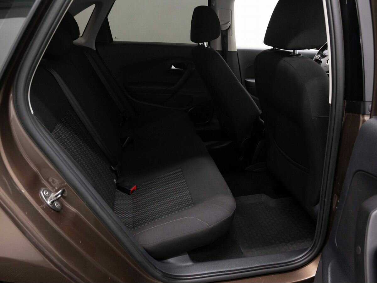 Купить Volkswagen Polo с пробегом. Фото: #10