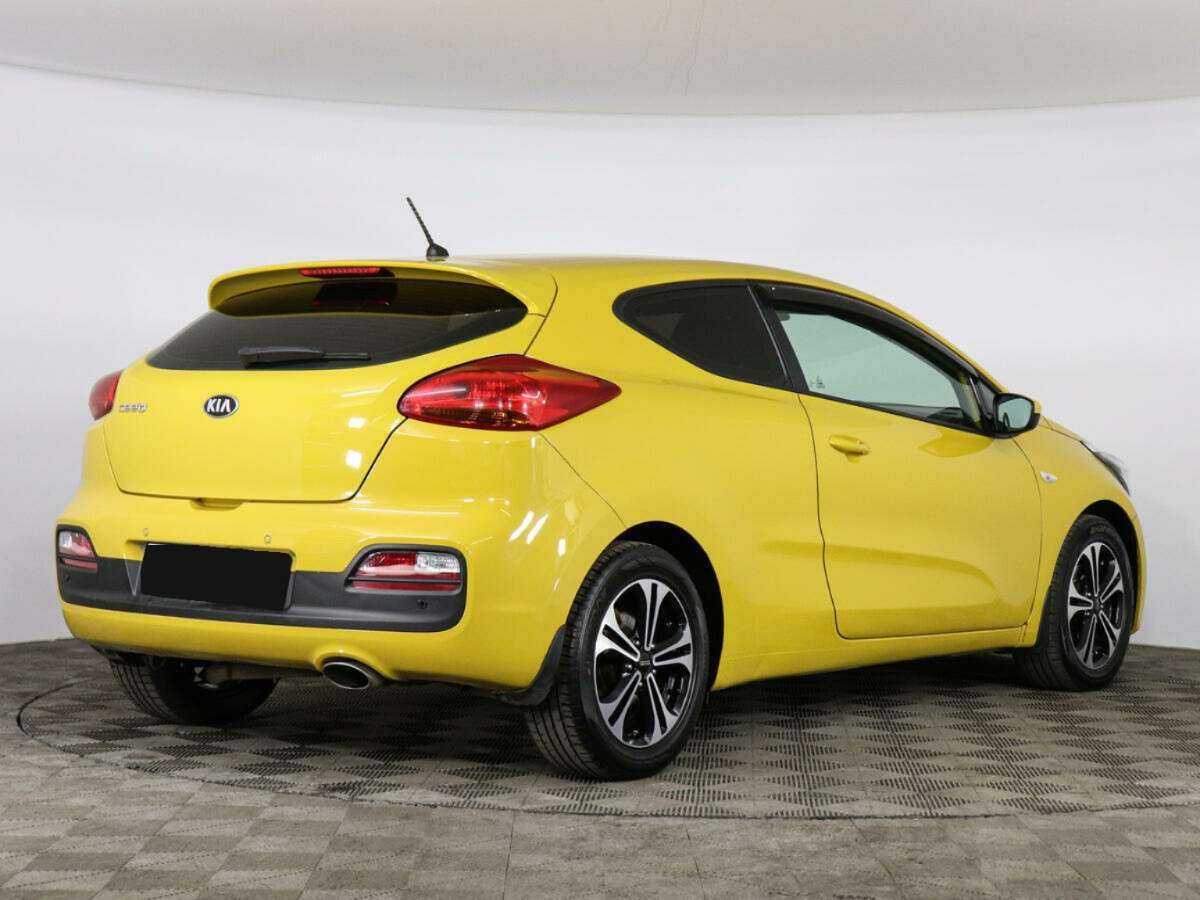 Купить Kia Ceed с пробегом. Фото: #4