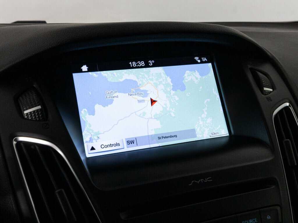 Купить Ford Focus с пробегом. Фото: #18