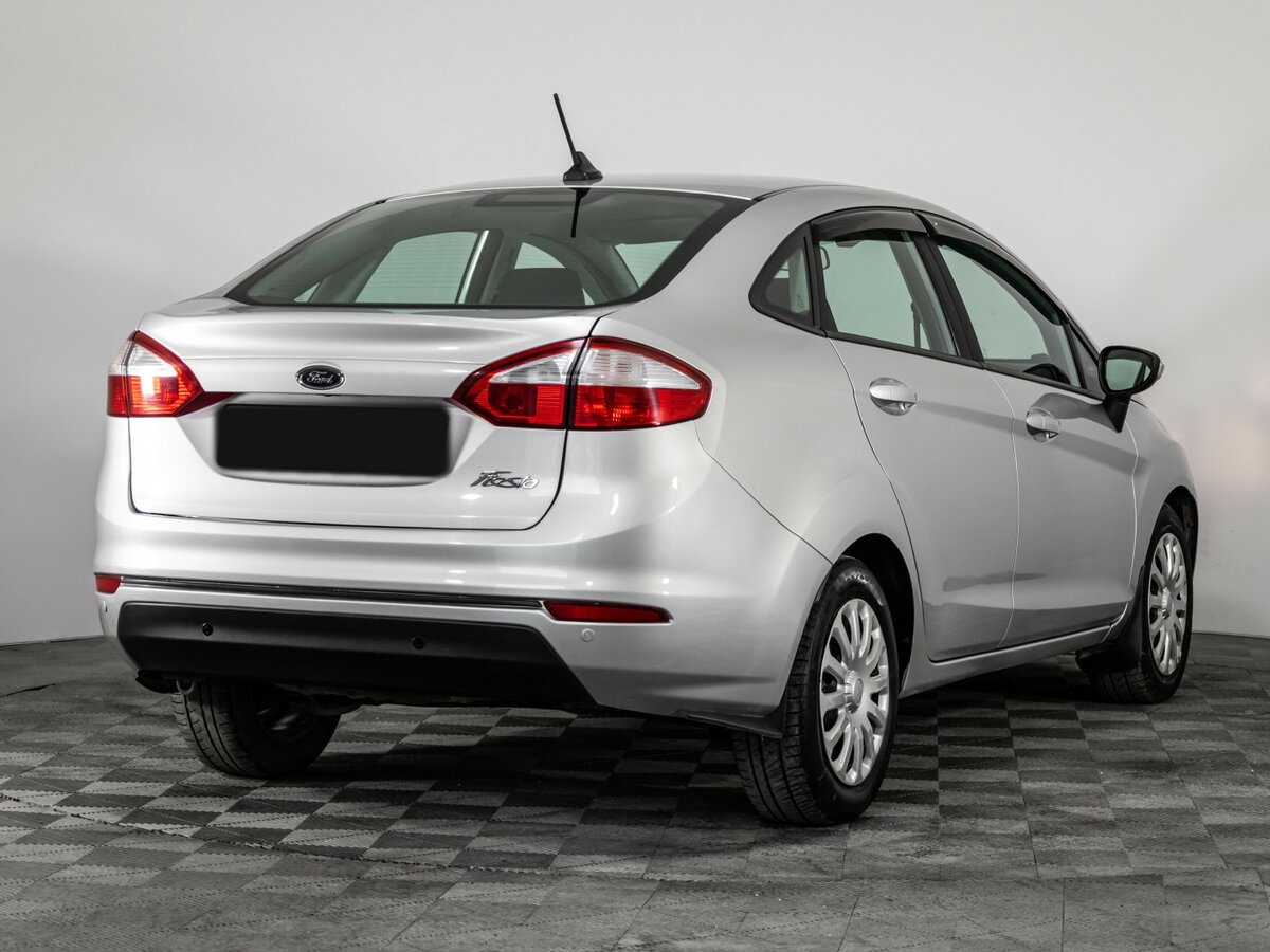 Купить Ford Fiesta с пробегом. Фото: #3