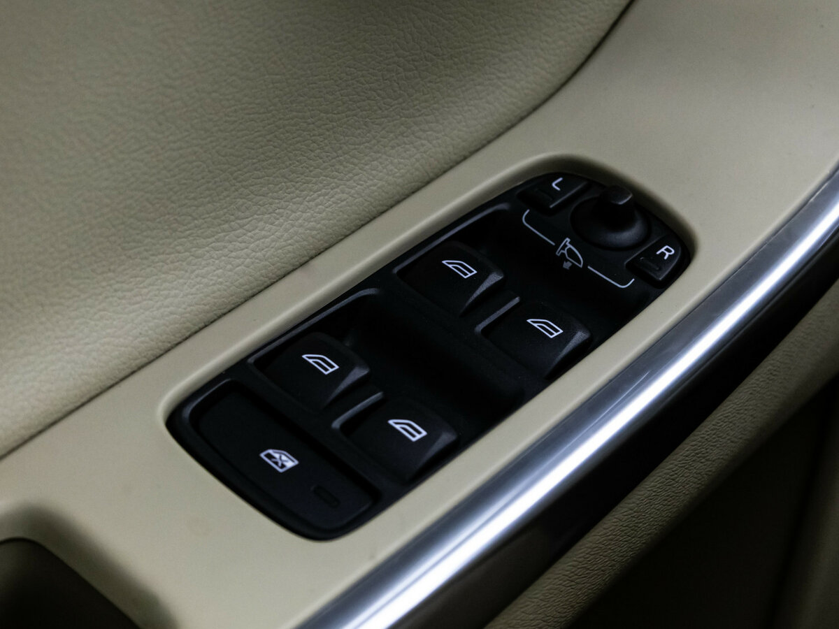 Купить Volvo XC60 с пробегом. Фото: #12