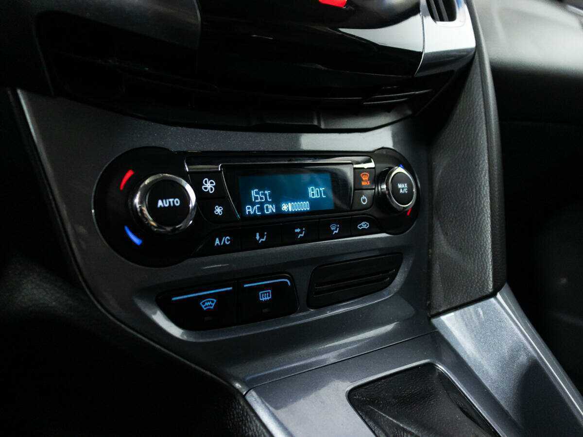 Купить Ford Focus с пробегом. Фото: #14
