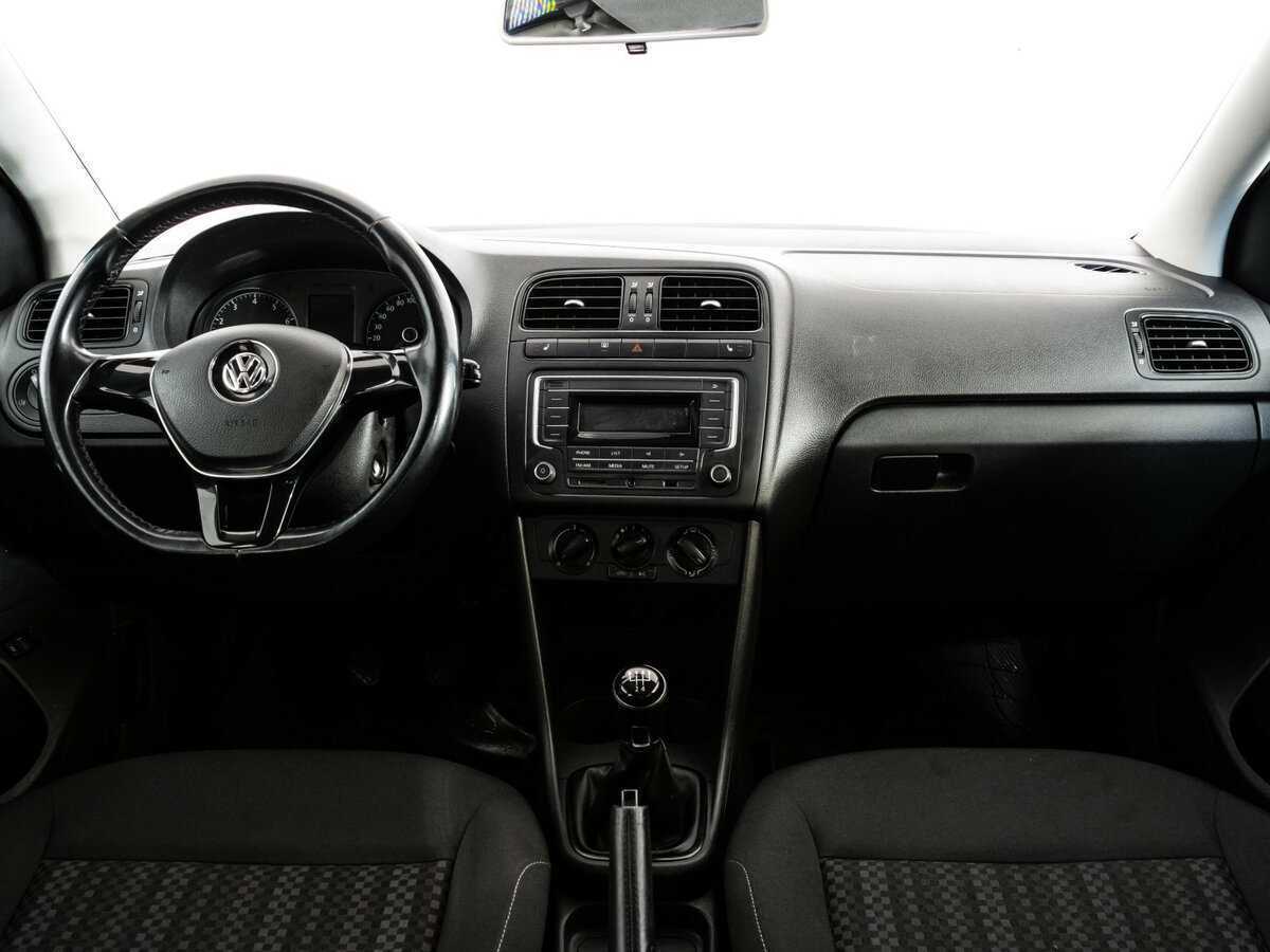 Купить Volkswagen Polo с пробегом. Фото: #9