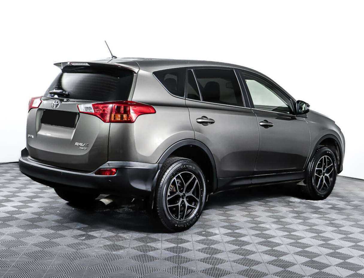Купить Toyota RAV4 с пробегом. Фото: #3