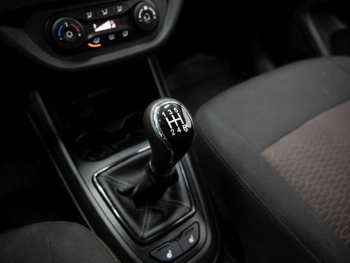 Купить Lada (ВАЗ) Vesta с пробегом. Фото: #14