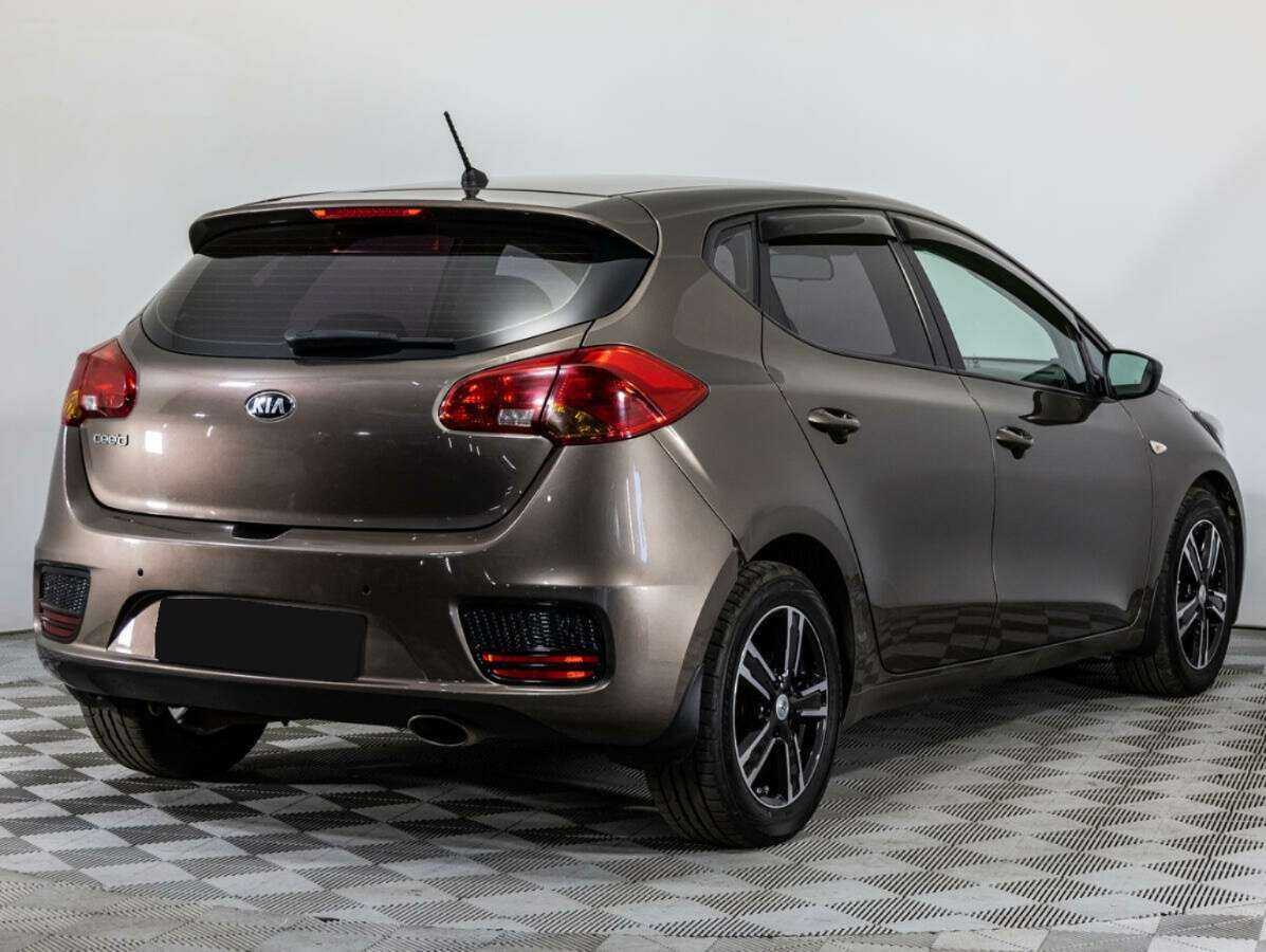 Купить Kia Ceed с пробегом. Фото: #4