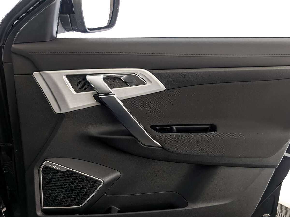 Купить Geely Atlas с пробегом. Фото: #20