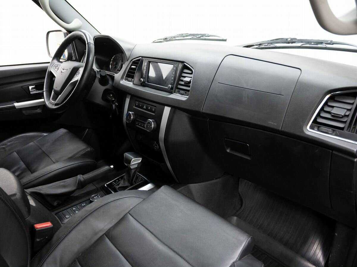 Купить УАЗ Patriot с пробегом. Фото: #10