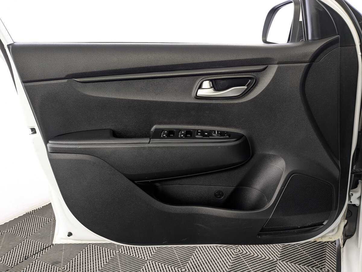 Купить Kia Rio с пробегом. Фото: #15