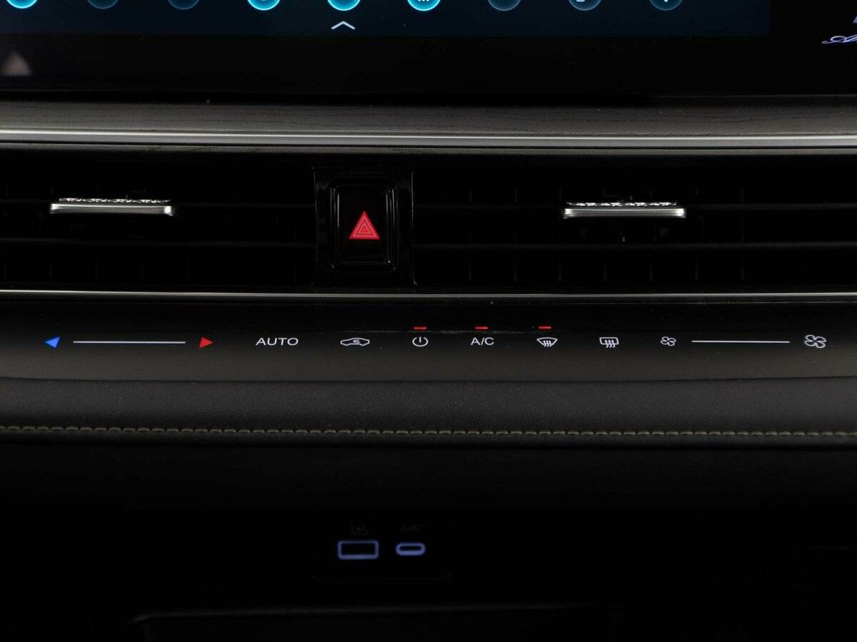 Купить Chery Arrizo 8 с пробегом. Фото: #17