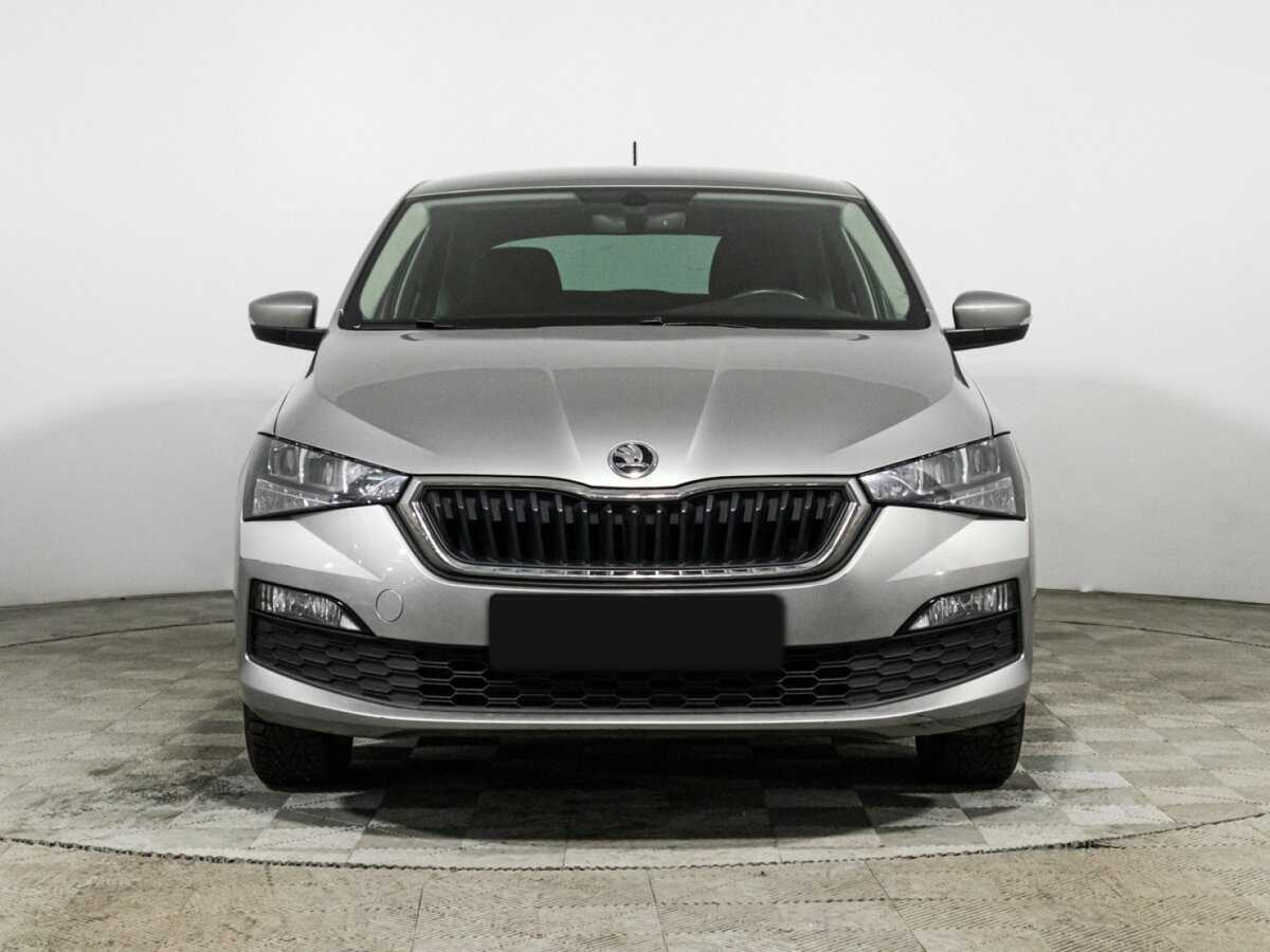 Купить Skoda Rapid с пробегом. Фото: #1