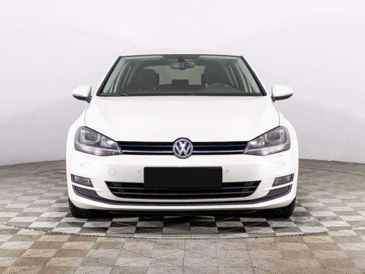 Купить Volkswagen Golf с пробегом. Фото: #1