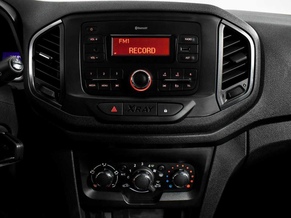 Купить Lada (ВАЗ) XRAY с пробегом. Фото: #14