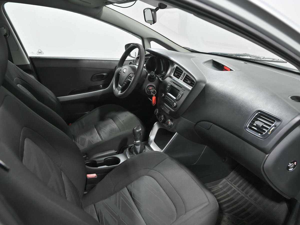 Купить Kia Ceed с пробегом. Фото: #12