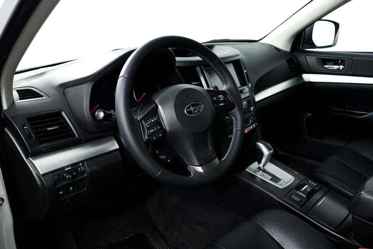 Купить Subaru Outback с пробегом. Фото: #12