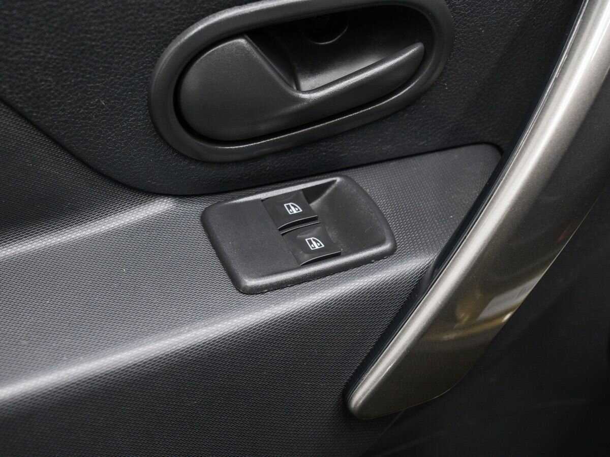 Купить Renault Sandero с пробегом. Фото: #14