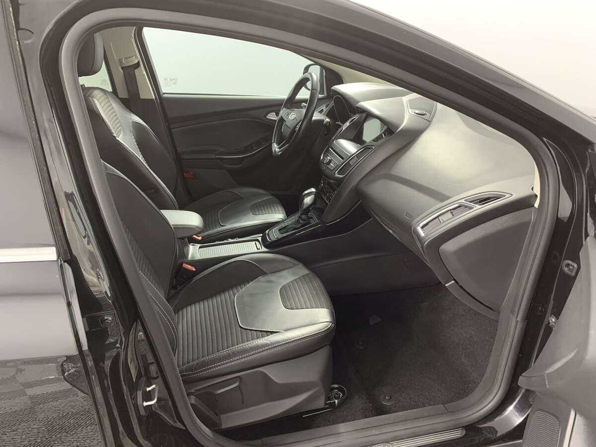 Купить Ford Focus с пробегом. Фото: #15