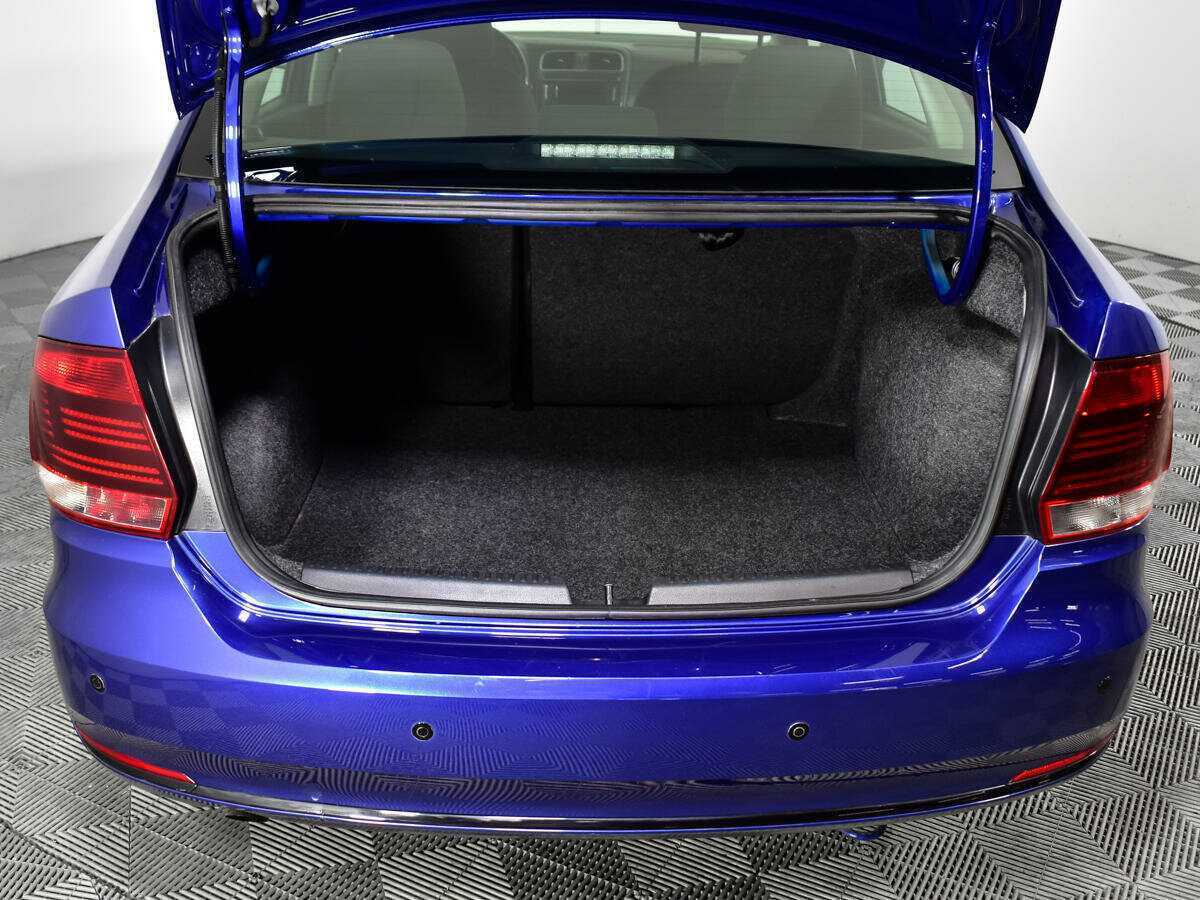 Купить Volkswagen Polo с пробегом. Фото: #14