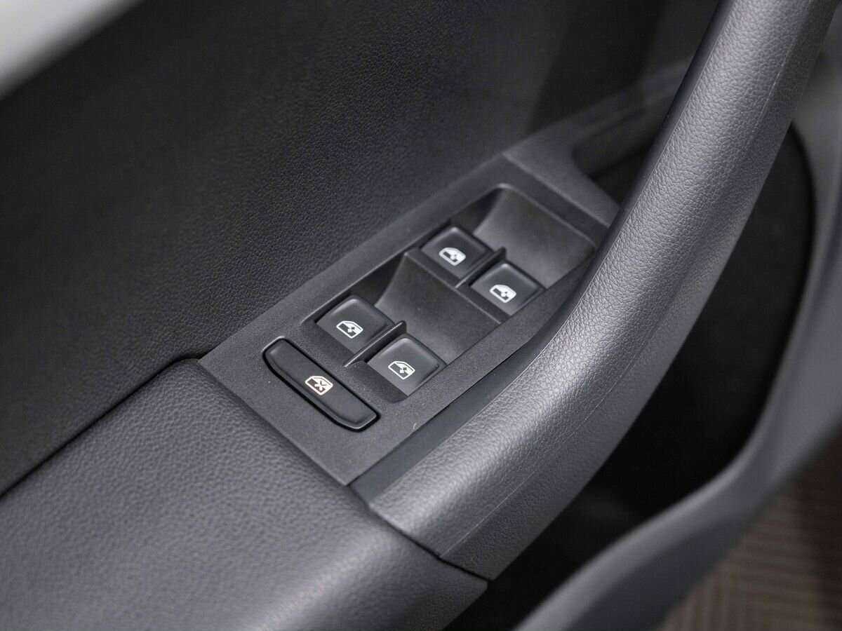 Купить Skoda Octavia с пробегом. Фото: #19