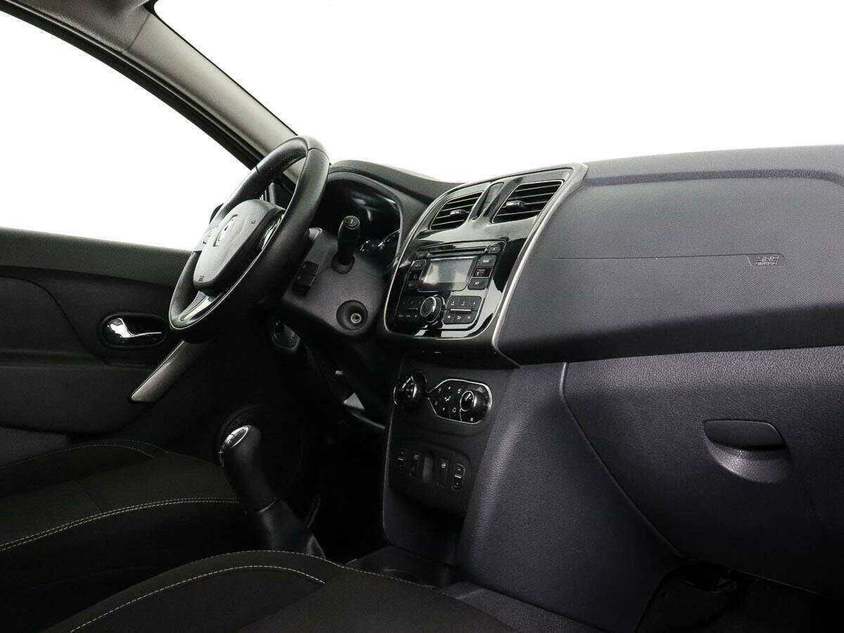Купить Renault Sandero с пробегом. Фото: #6