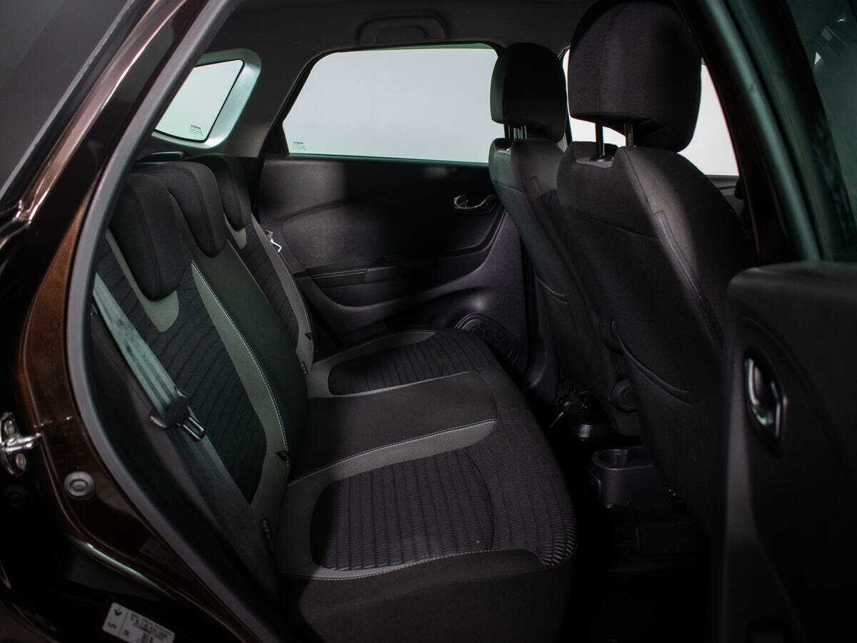 Купить Renault Kaptur с пробегом. Фото: #4