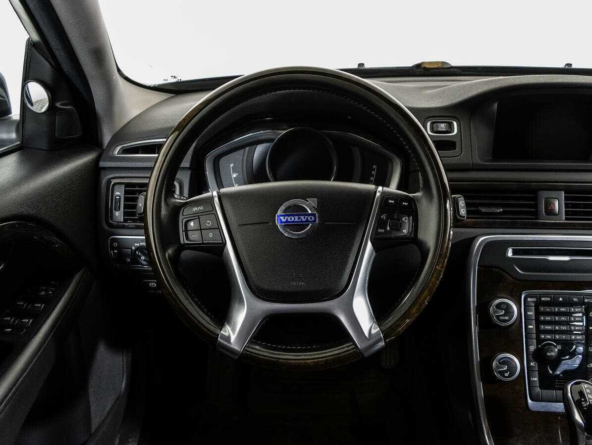 Купить Volvo XC70 с пробегом. Фото: #11