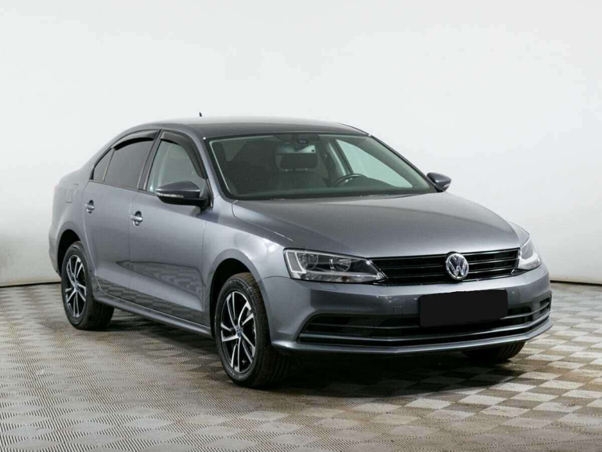 Купить Volkswagen Jetta с пробегом. Фото: #2