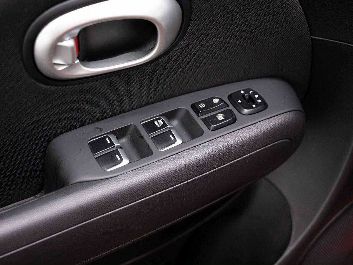 Купить Kia Soul с пробегом. Фото: #17
