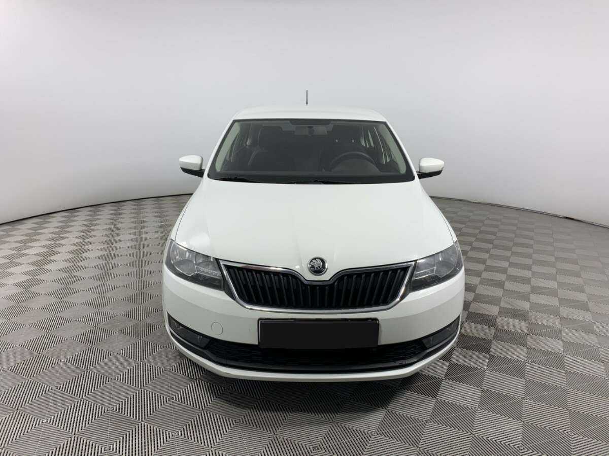 Купить Skoda Rapid с пробегом. Фото: #1